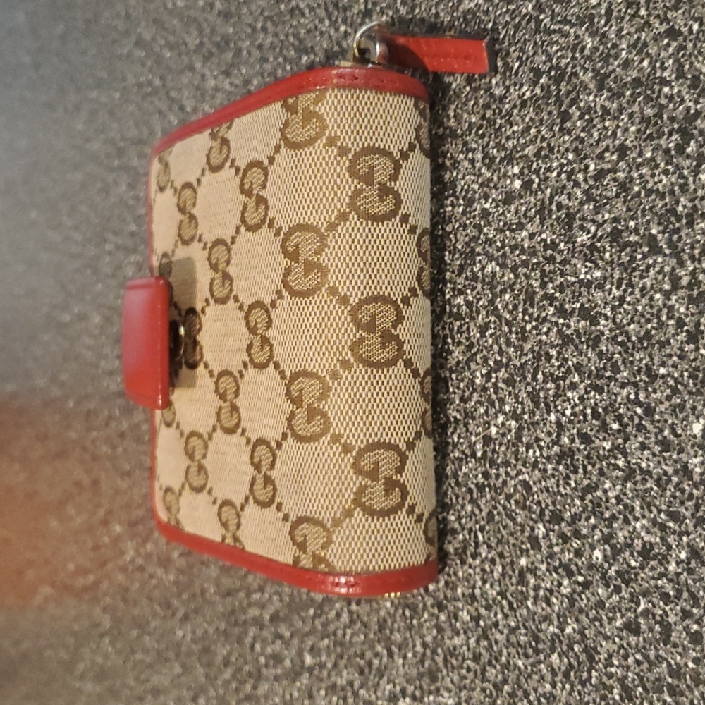 Gucci Monogram Zip-around Wallet - Picture 13 of 13